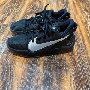 Nike 5 -1/2 Youth Basketball Freak 2 GS Shoes 5.5Y Zoom Dusty Amethyst Basketbal